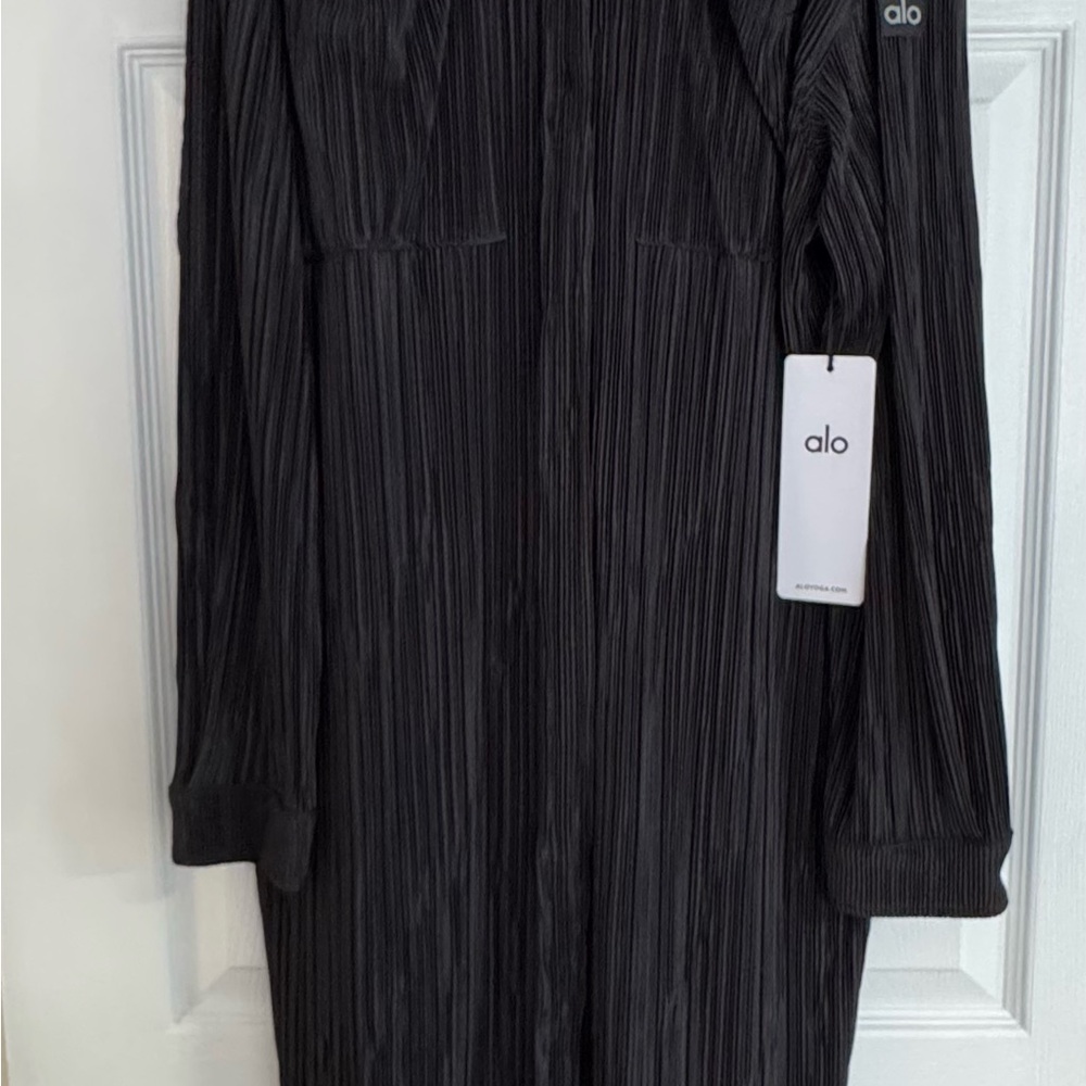 Alo Black Long Sleeve Shirt